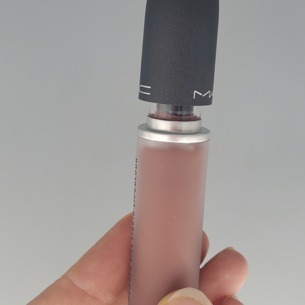 MAC Powder Kiss Liquid Lipcolour, Over the Taupe 997 - Picture 6 of 6